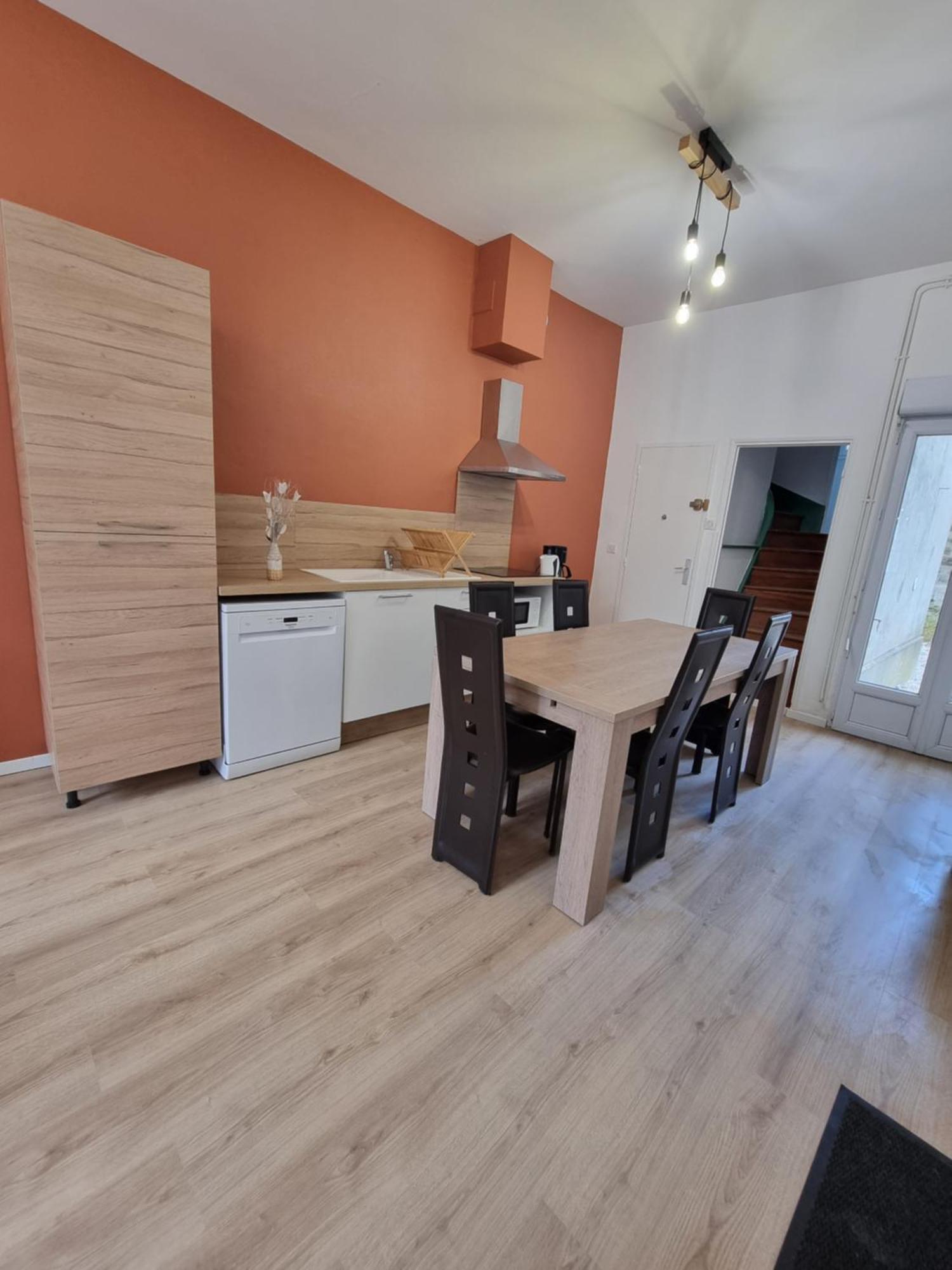 L Essentiel Gite Pour 6 Personnes Sireuil  Exterior foto