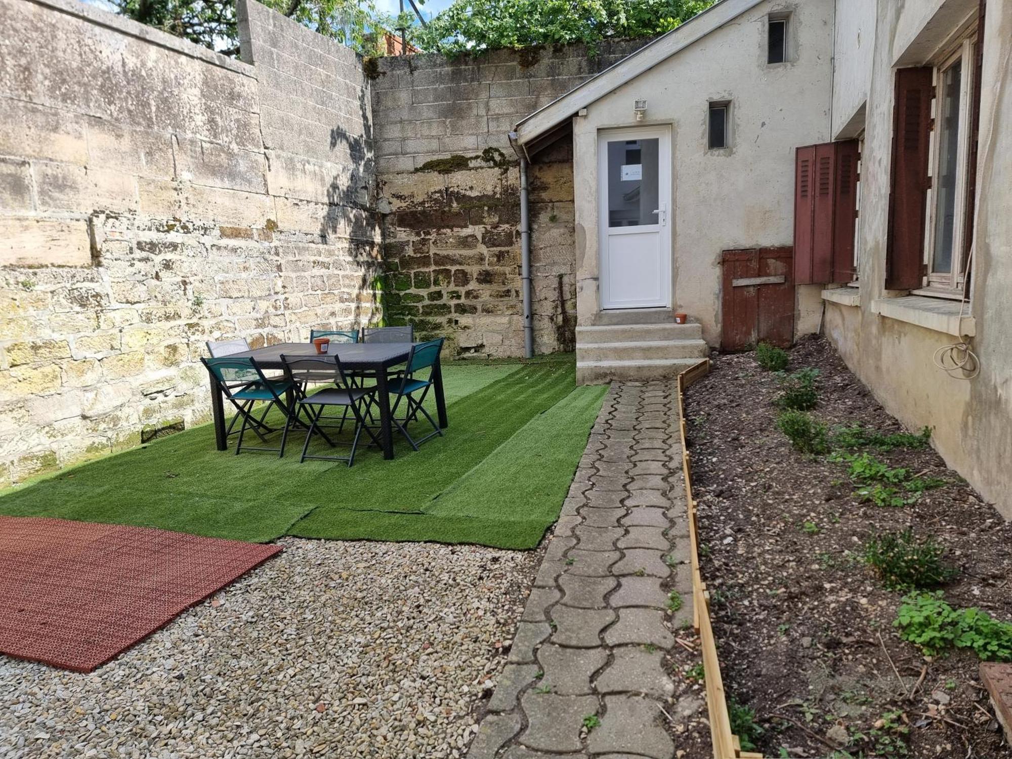 L Essentiel Gite Pour 6 Personnes Sireuil  Exterior foto